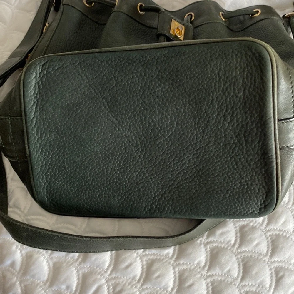 RARE~ Céline ~ Loden Tumbled Calfskin Bucket Bag with Scarlet Calfskin Interior - Picture 7 of 16
